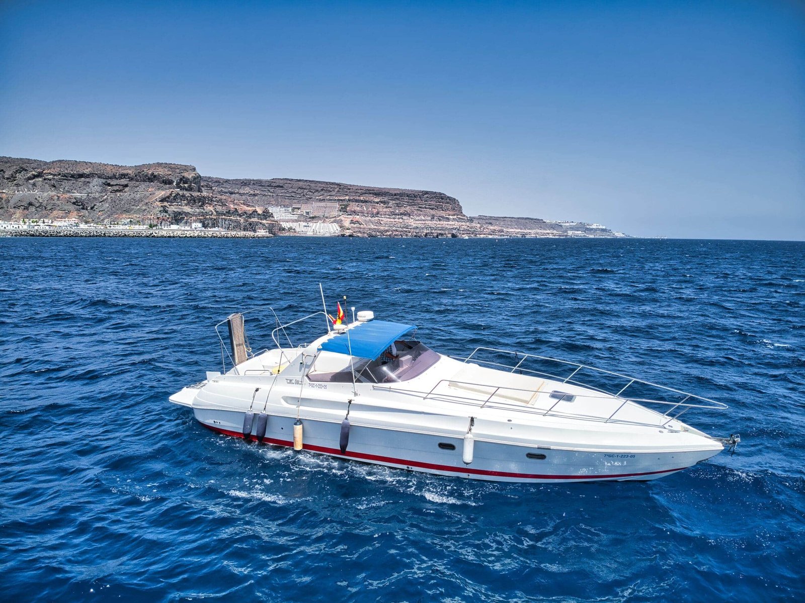 Actividad marítima en Puerto de Mogán con Aqua Fun Mogán